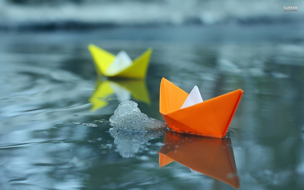 paper-boats-on-icey-lake-17230-1920x1200